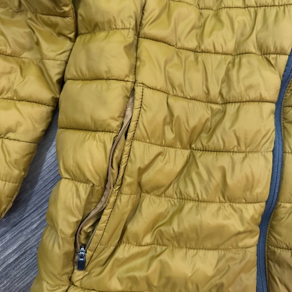 Men’s Large Mustard Yellow Puffer Jacket — see description - Picture 3 of 8